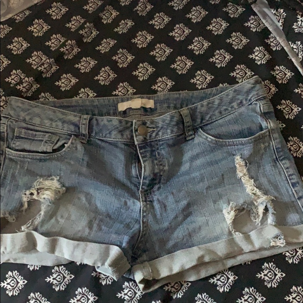 distressed jean shorts forever 21